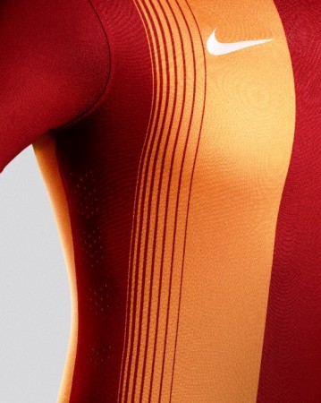 Galatasaray 2014/2015 Formalarını Tanıttı