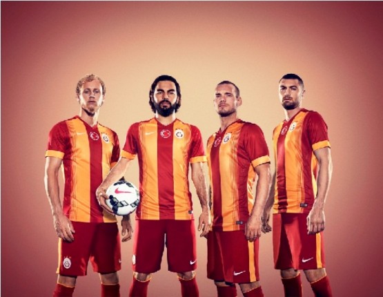 Galatasaray 2014/2015 Formalarını Tanıttı