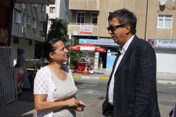 GÜLENYÜZ DERNEĞİ OYUNCAK DAĞITIMI KADİR GÖKMEN ÖGÜT - MAHMUT TANAL