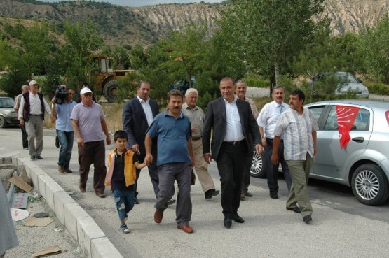KADİR GÖKMEN ÖĞÜT, GÜRSEL TEKİN, ÇÖREKÇİLER KÖYÜ ZİYARETİ