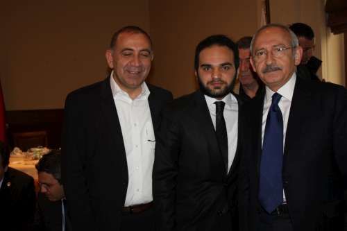 GÜRSEL TEKİN, ANNESİNİN MEVLÜT YEMEĞİ ATAŞEHİR