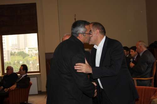 GÜRSEL TEKİN, ANNESİNİN MEVLÜT YEMEĞİ ATAŞEHİR