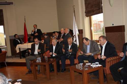 GÜRSEL TEKİN, ANNESİNİN MEVLÜT YEMEĞİ ATAŞEHİR