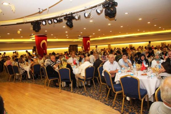 İdris Güllüce, Çankırı'da İftarını Şehit ve Gazi Aileleriyle Birlikte Açtı