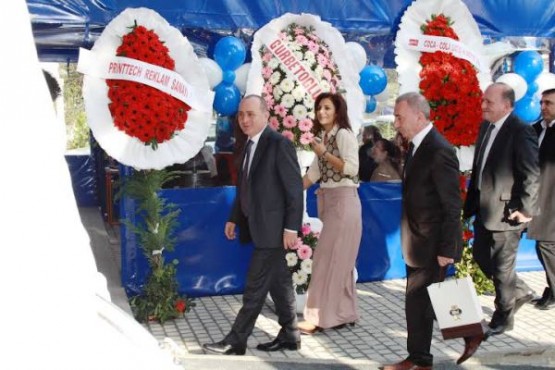 İki Satır Izgara, Acıbadem