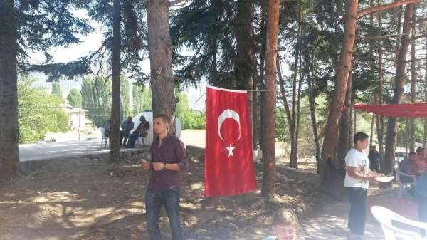 Çankırı Ilgaz Kale Köyü Şehitler İçin Verilen Mevlüd 2015