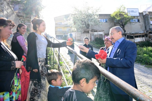 Ak Parti Ataşehir Belediye Başkan Adayı İsmail Erdem. Yenisahra Barbaros Sevgi Yürüyüşü 2019