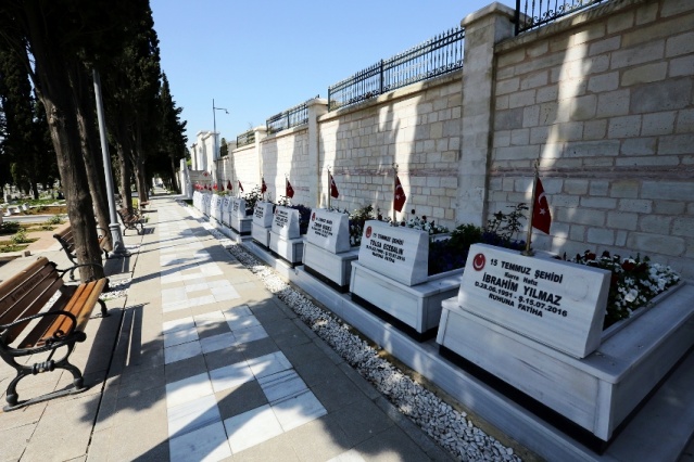 İBB MECLİSİ’NDEN 15 TEMMUZ ŞEHİTLİĞİ