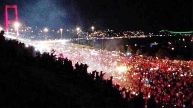 İstanbul Bogaziçi Köprüsü, Darbe girişimi Protesto Yürüyüşü 2016