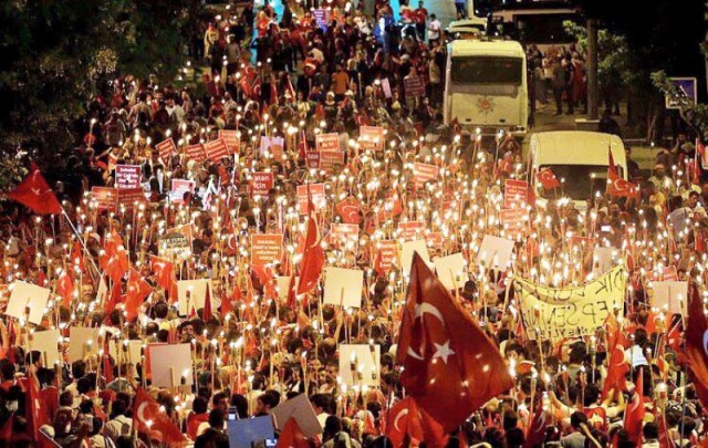 İstanbul Bogaziçi Köprüsü, Darbe girişimi Protesto Yürüyüşü 2016