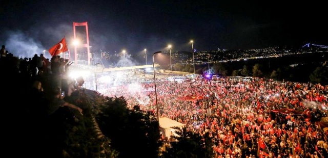 İstanbul Bogaziçi Köprüsü, Darbe girişimi Protesto Yürüyüşü 2016