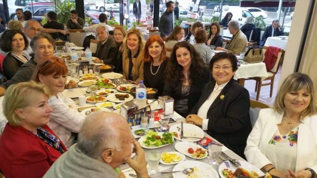 KADIKÖY KÜLTÜR SANAT DERNEĞİ ÜYELERİ İFTAR YEMEĞİNDE BULUŞTU.