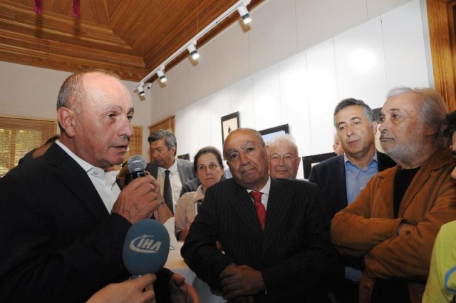 KADIKÖY'DE KARİKATÜR EVİ KAPILARINI AÇTI