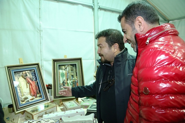ATAŞEHİR'DE KADIN ELİ ÇADIRI AÇILDI