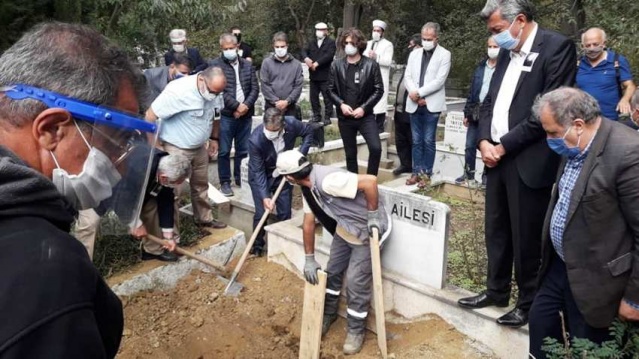 Kadir Gökmen Öğüt'ün Babası Vefat Etti