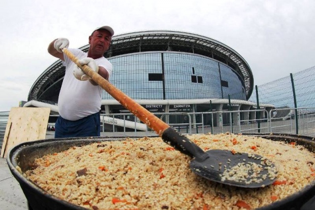 Kazan Stadyum'da Toplu İftar 2016