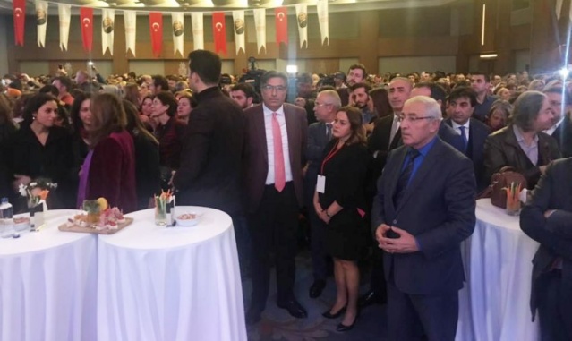Kılıçdaroğlu Ataşehir'de öğretmenlerle buluştu