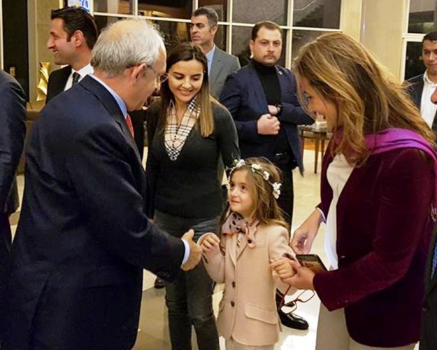 Kılıçdaroğlu Ataşehir'de öğretmenlerle buluştu