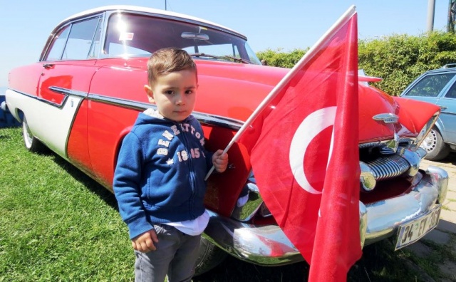 Klasik Otomobillerle 23 Nisan Konvoyu 2018