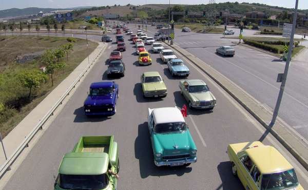 Klasik Otomobiller 30 Ağustos Konvoyu 2015