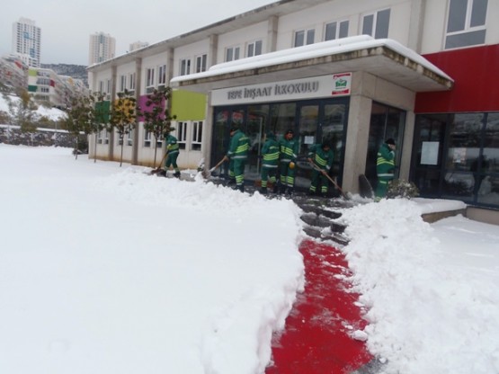 Maltepe Okullar Kar Temizliği 2015