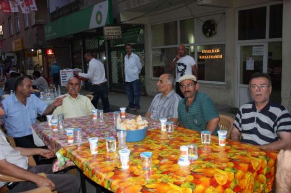 MHP ATAŞEHİR YENİSAHRA, BARBAROS MAHALLESİ İFTAR YEMEĞİ