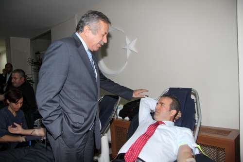 MHP KAN VERİYOR, KARDEŞLİĞE CAN VERİYOR