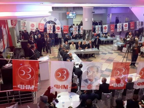 MHP Tuzla. Bayrağa Saygı Yürüyüşü