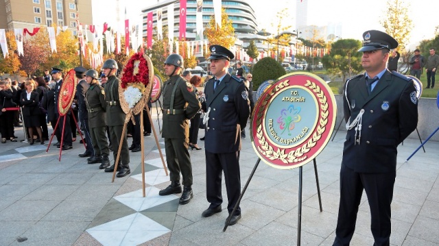 Mustafa Kemal Atatürk Ataşehir'de törenlerle Anıldı