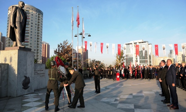 Mustafa Kemal Atatürk Ataşehir'de törenlerle Anıldı