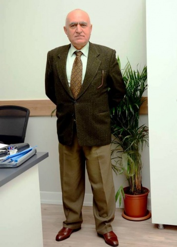 Necati Us