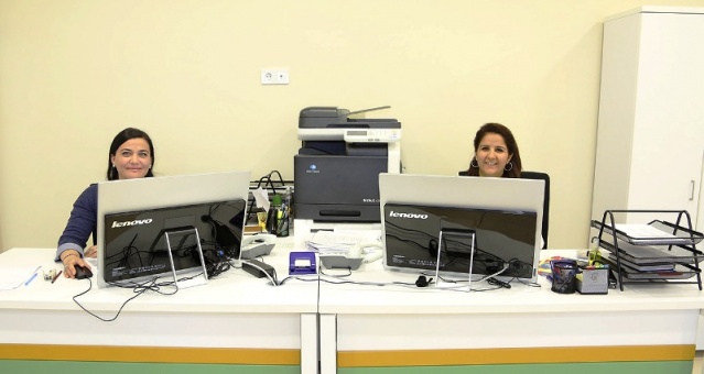 Ataşehir Neşet Ertaş Kültür Evi, Merkezi