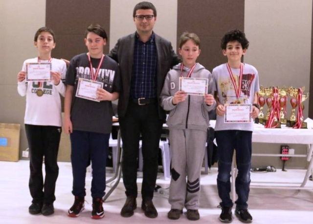 ATAŞEHİR OKULLAR ARASI SATRANÇ TURNUVASI SONA ERDİ 2018