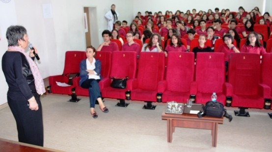 OKUYAN TOPLUM, FERHAT ÖZEN, HABİRE YAHŞİ LİSESİ