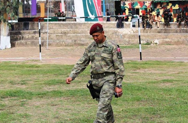 Ömer Halisdemir Foto Galerisi