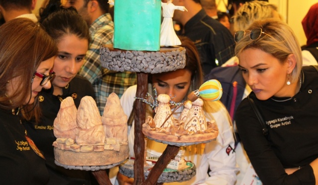 DÜNYANIN EN İYİ PASTACILARI İSTANBUL'DA YARIŞACAK