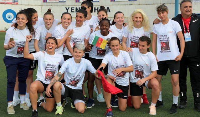 Ataşehir Bayan Futbol Takımı Şampiyon Oldu 2018