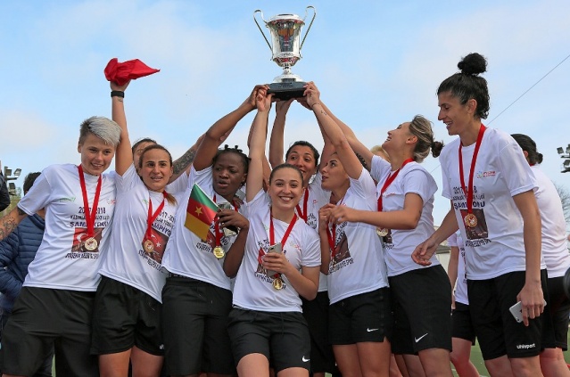 Ataşehir Bayan Futbol Takımı Şampiyon Oldu 2018