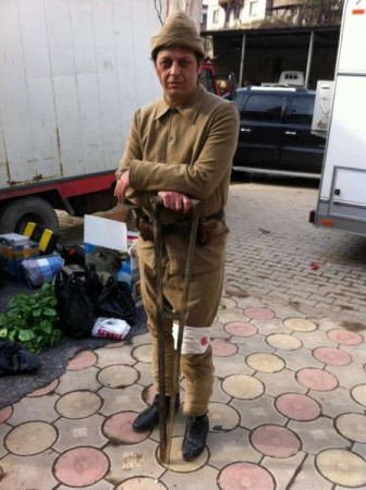 SARI SİYAH, LEVENT AKÇAY