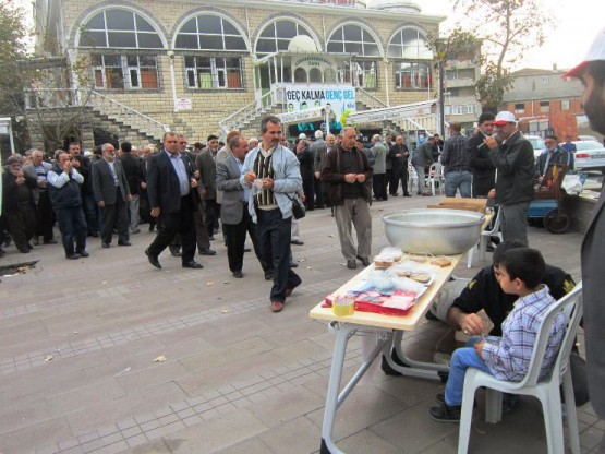 Sultanbeyli Çankırılılar Derneği Aşure Dağıtımı 2014