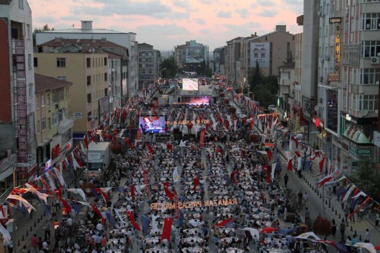 SULTANBEYLİ İFTAR, EGEMEN BAĞIŞ 2012