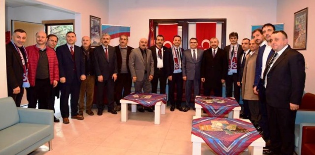 ATAŞEHİR TRABZONLULAR DERNEĞİ İSMAİL ERDEM’İ AĞIRLADI