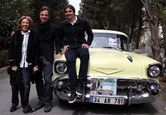 Turist Ömer, Sadri Alışık