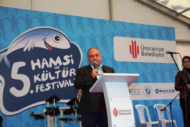 Ümraniye Belediyesi Tarafından Organize Edilen 5. Geleneksel Hamsi ve Kültür Festivali’nde Tonlarca Hamsi Dağıtıldı