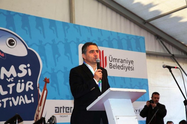 Ümraniye Belediyesi Tarafından Organize Edilen 5. Geleneksel Hamsi ve Kültür Festivali’nde Tonlarca Hamsi Dağıtıldı