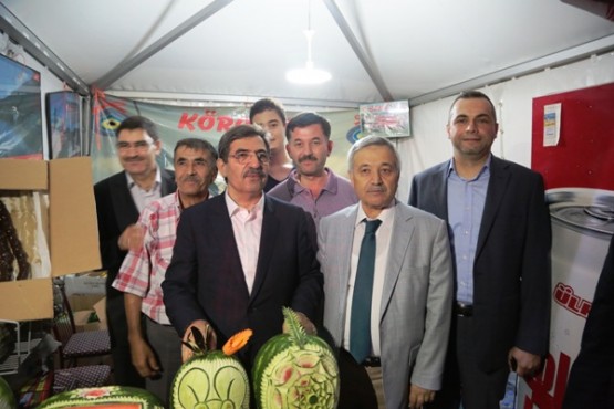 İDRİS GÜLLÜCE, ÜMRANİYE MEYDAN’INI GEZDİ