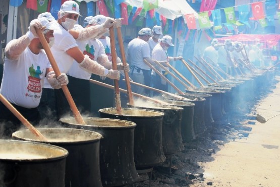 Ümraniye Kasatamonulular Keşkek Şöleni