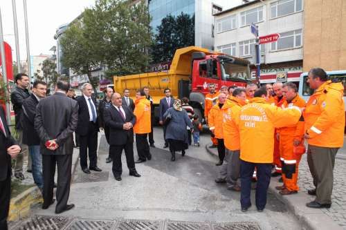 ÜMRANİYE BELEDİYESİ, VAN DEPREMİA YARDIM KONVOYU