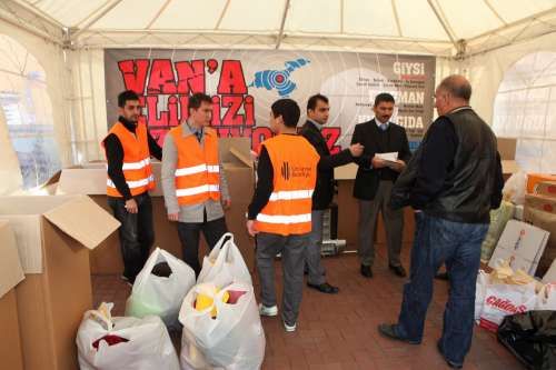 ÜMRANİYE BELEDİYESİ, VAN DEPREMİA YARDIM KONVOYU
