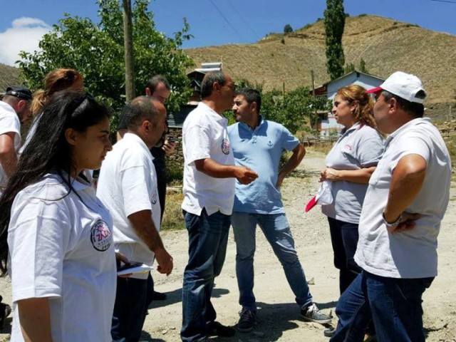 Zara Gençlik Platformu Erzak dağıtımı 2015